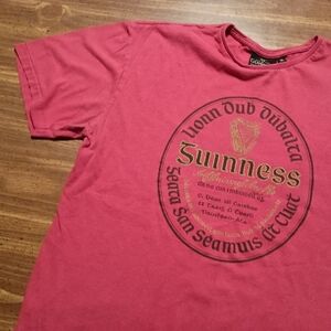 GUINNESS T-SHIRT - XL // Beer Logo Graphic Tee Drink Brand Red Label Shirt